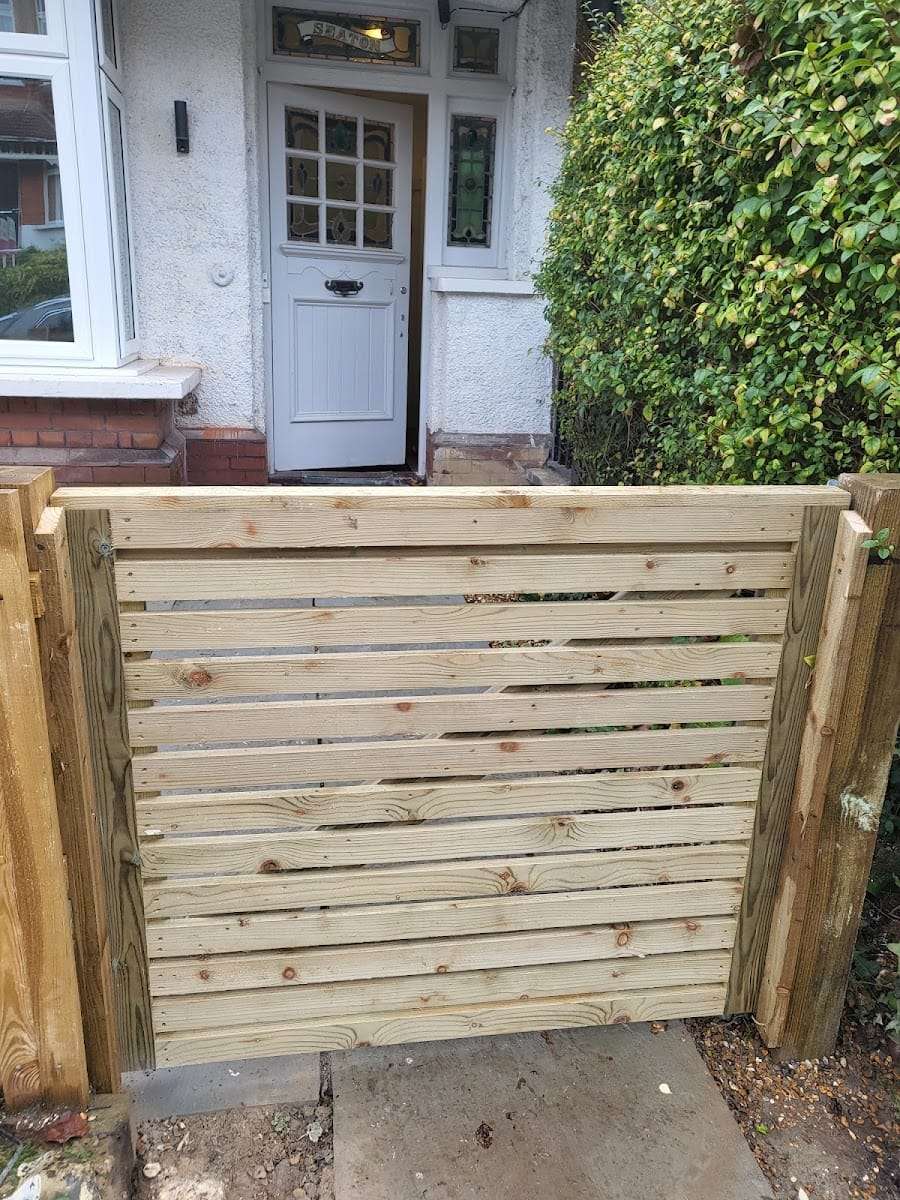 Slatted bin store, by Fencefix